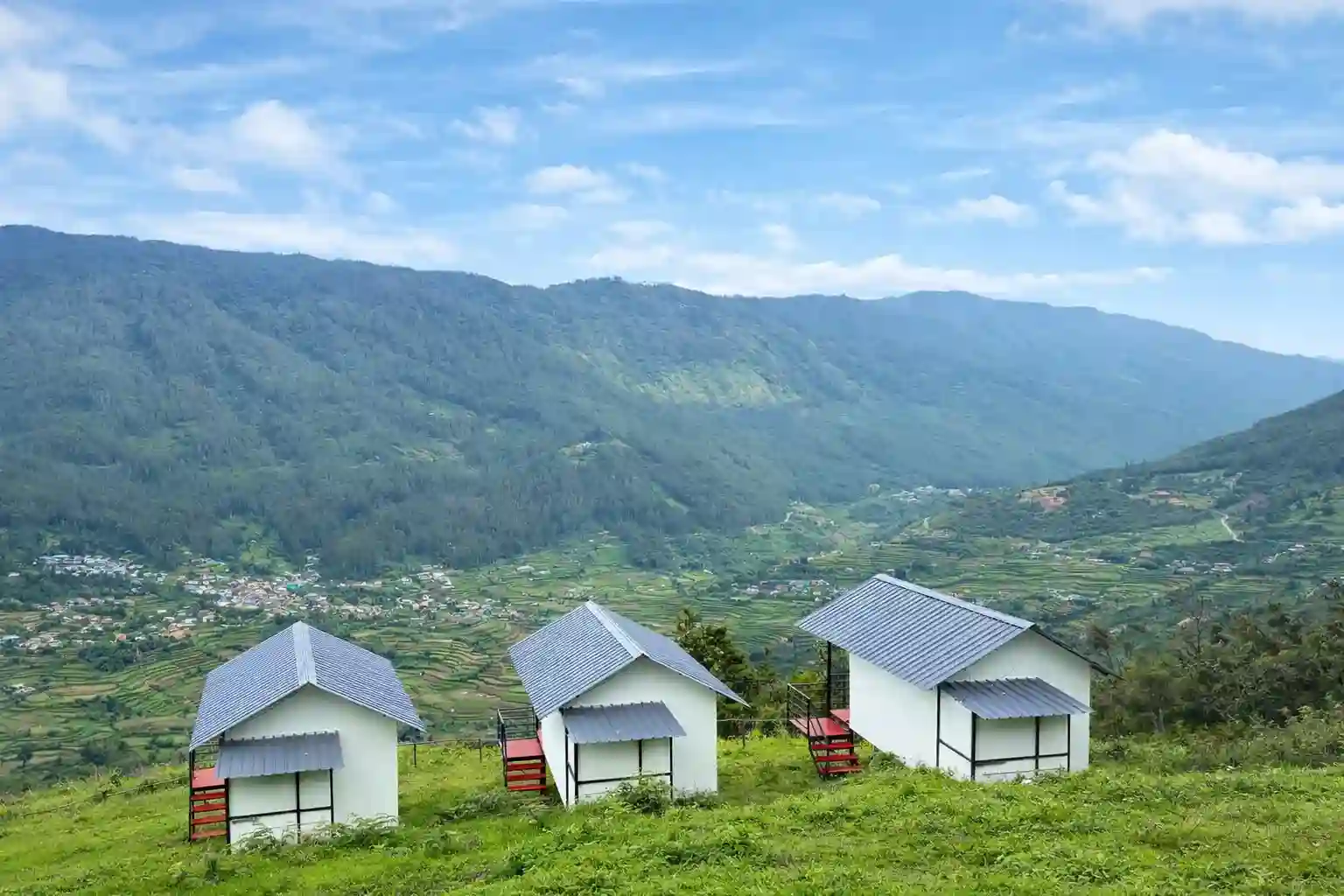 Hilltop A frame stay near Munnar scenic view