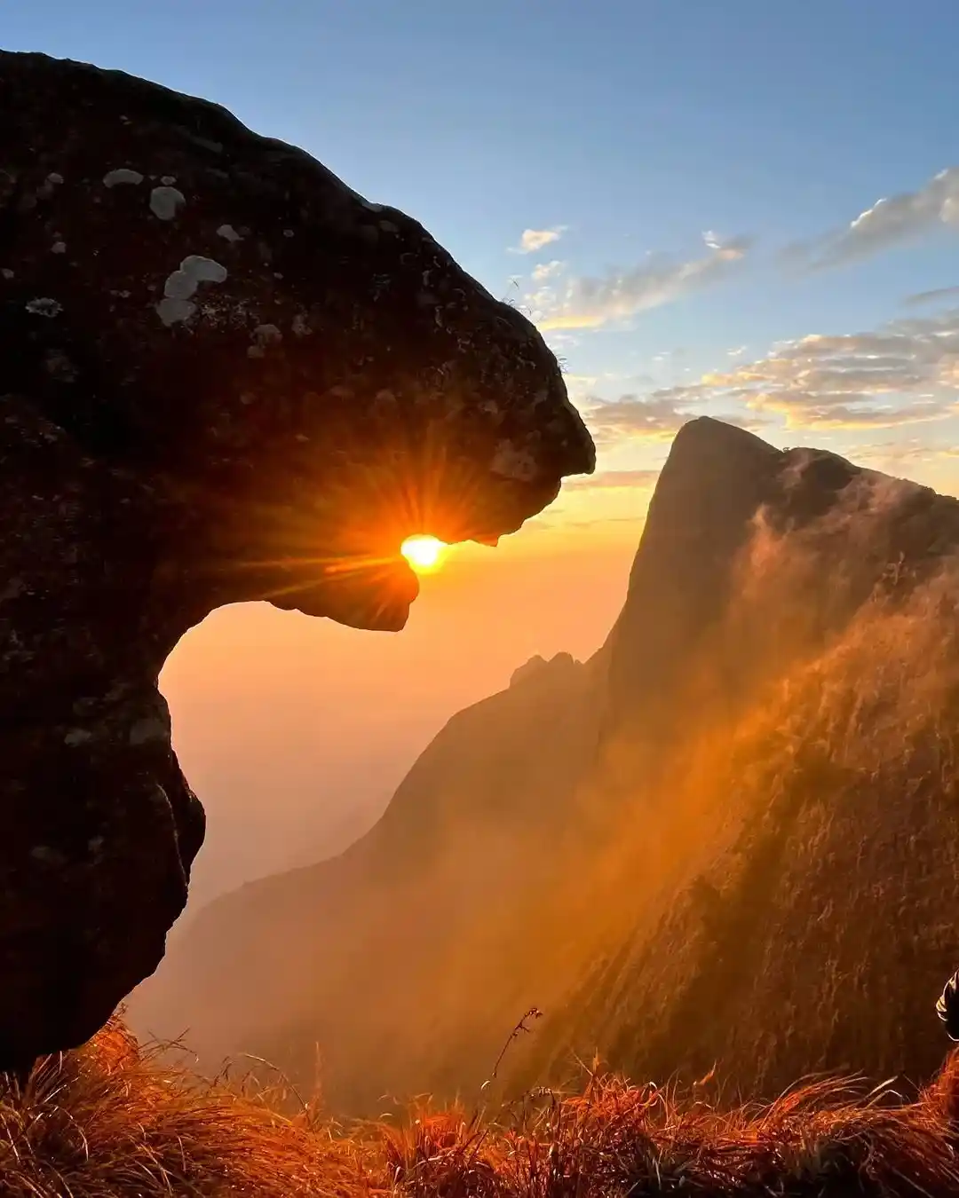 Kolukkumalai sunrise jeep safari